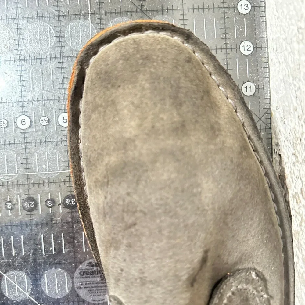 John Varvatos Men Size 9.5M Gray Suede Lace Up Ankle Chukka Boot